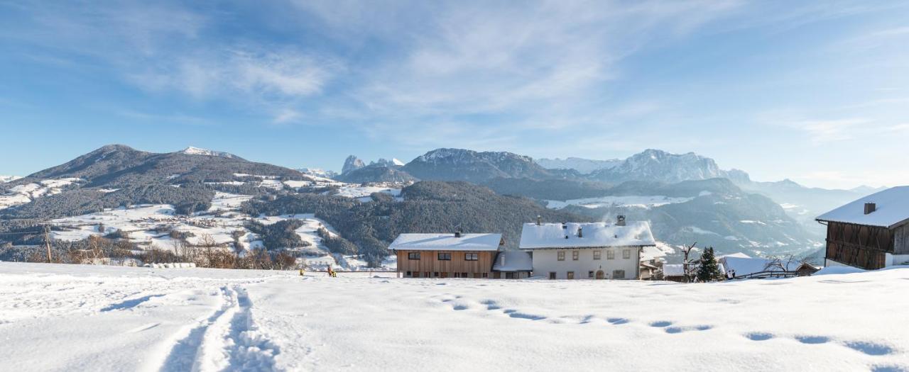 Schweiggerhof -Agriturismo- Farm Holidays Villandro Exterior photo